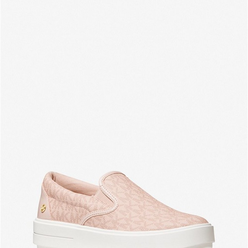 MICHEAL KORS EMMETT LOGO SLIP-ON, ( COLOR VANILLA) SIZE 8